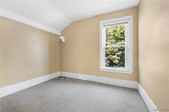 15 West Northrup Place, Buffalo, NY 14214