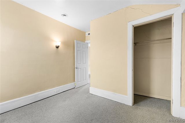 15 West Northrup Place, Buffalo, NY 14214
