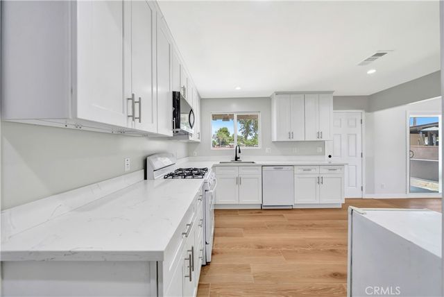 45514 11th Street W, Lancaster, CA 93534