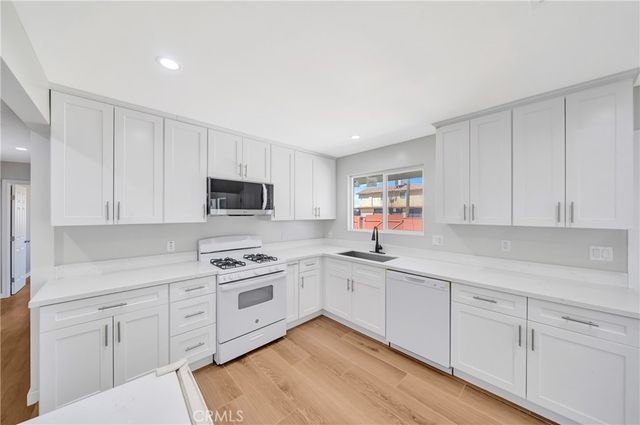 45514 11th Street W, Lancaster, CA 93534