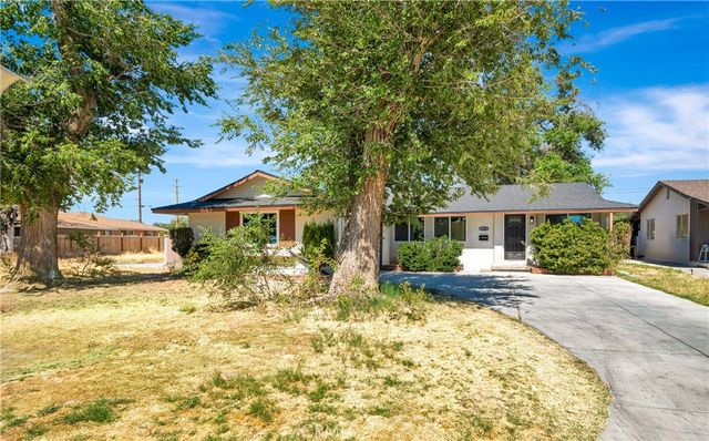 45514 11th Street W, Lancaster, CA 93534