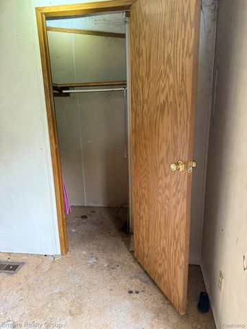 2320 Gramer Road N, Webberville Village, MI 48892