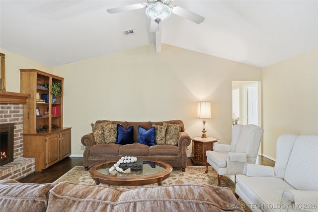 3208 Club Street, Claremore, OK 74019