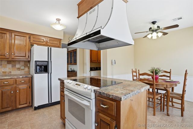 3208 Club Street, Claremore, OK 74019