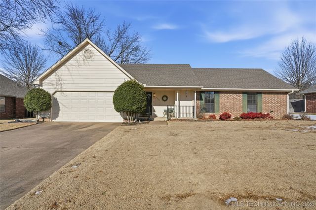 3208 Club Street, Claremore, OK 74019