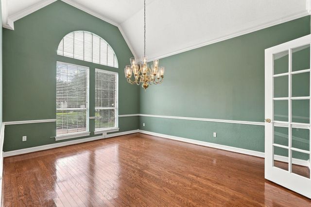 299 Wedgewood Drive, Montgomery, TX 77356