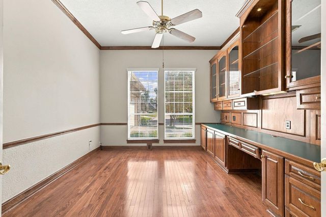 299 Wedgewood Drive, Montgomery, TX 77356