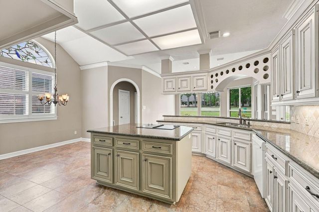 299 Wedgewood Drive, Montgomery, TX 77356