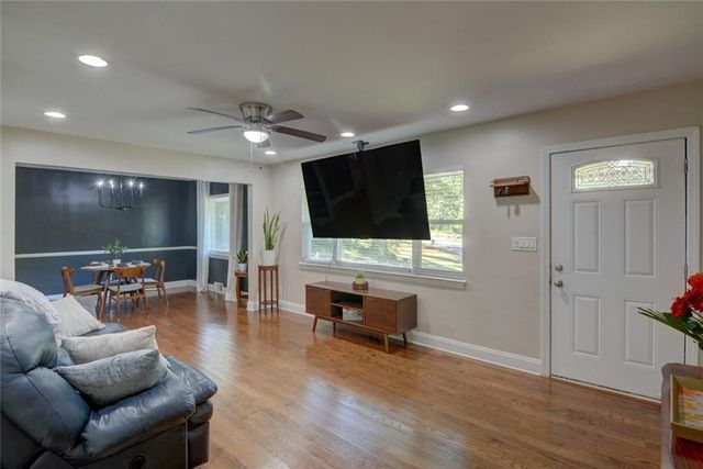 691 Heathmoor, Decatur, GA 30032