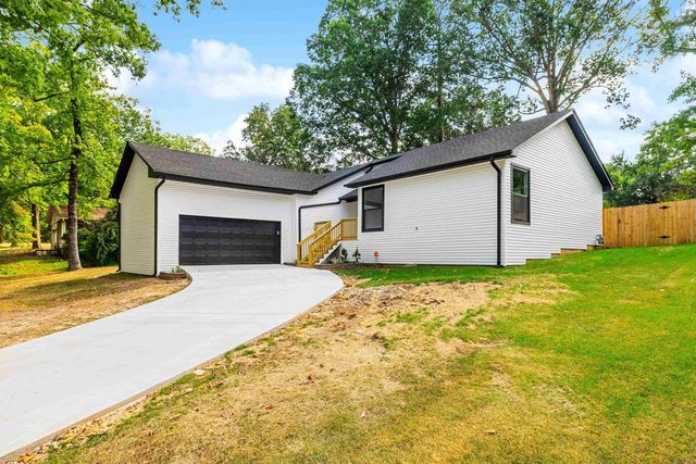 2711 Janet, Benton, AR 72015