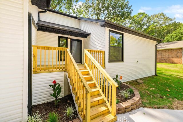 2711 Janet, Benton, AR 72015