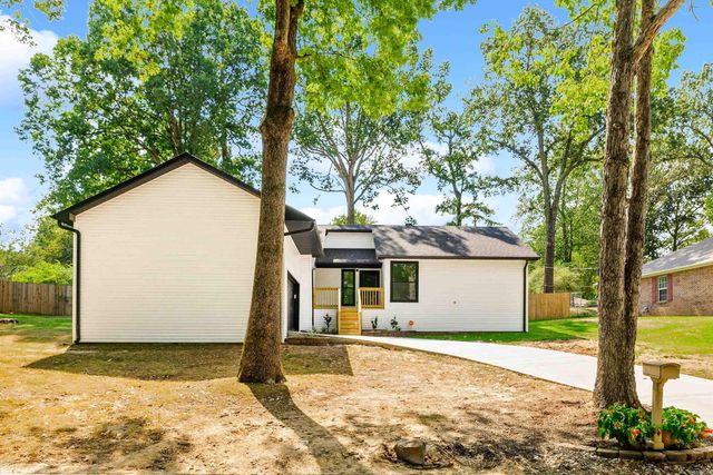 2711 Janet, Benton, AR 72015
