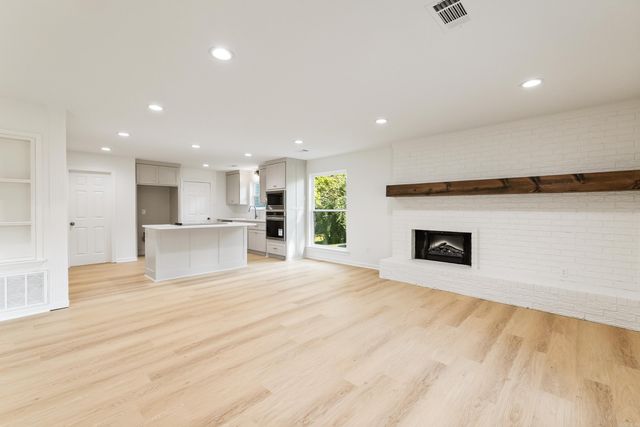 2711 Janet, Benton, AR 72015