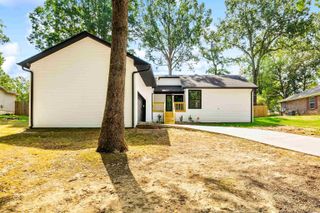 2711 Janet, Benton, AR 72015