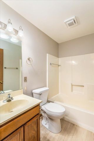 4141 Karl Road, 310, Columbus, OH 43224