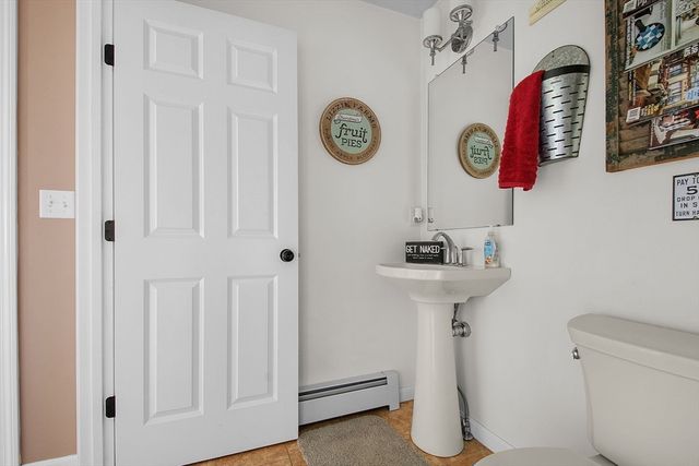 4 Brintnal Dr, Rutland, MA 01543