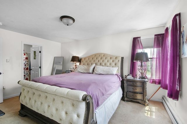 4 Brintnal Dr, Rutland, MA 01543