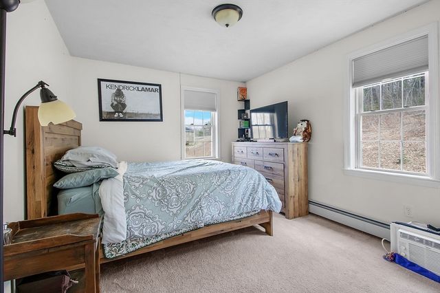 4 Brintnal Dr, Rutland, MA 01543