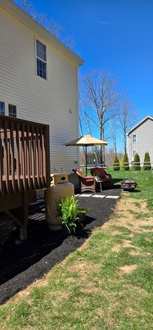 4 Brintnal Dr, Rutland, MA 01543