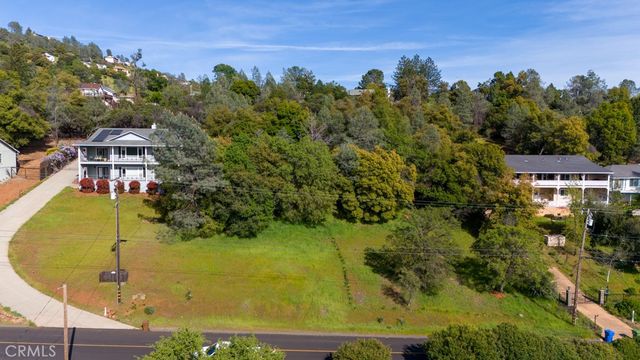 16366 Conestoga Road, Hidden Valley Lake, CA 95467