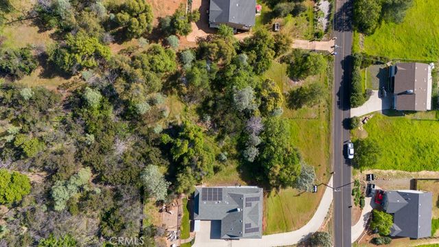 16366 Conestoga Road, Hidden Valley Lake, CA 95467