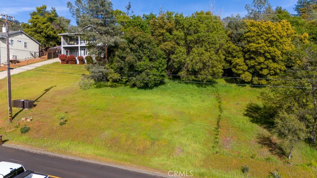 16366 Conestoga Road, Hidden Valley Lake, CA 95467