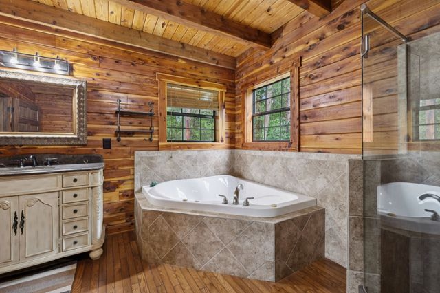 602 Gaither Hinson Rd, Waynesboro, TN 38485