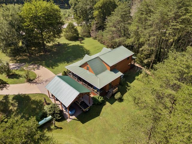 602 Gaither Hinson Rd, Waynesboro, TN 38485