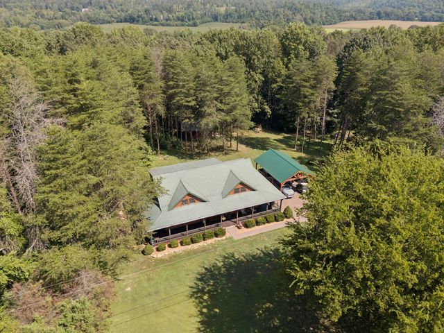 602 Gaither Hinson Rd, Waynesboro, TN 38485
