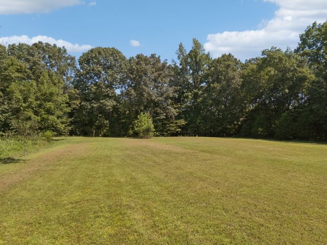 602 Gaither Hinson Rd, Waynesboro, TN 38485