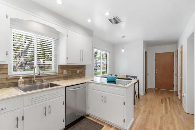 3770 Chevington Road, Upper Arlington, OH 43220