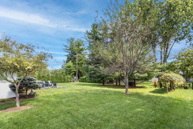 3770 Chevington Road, Upper Arlington, OH 43220