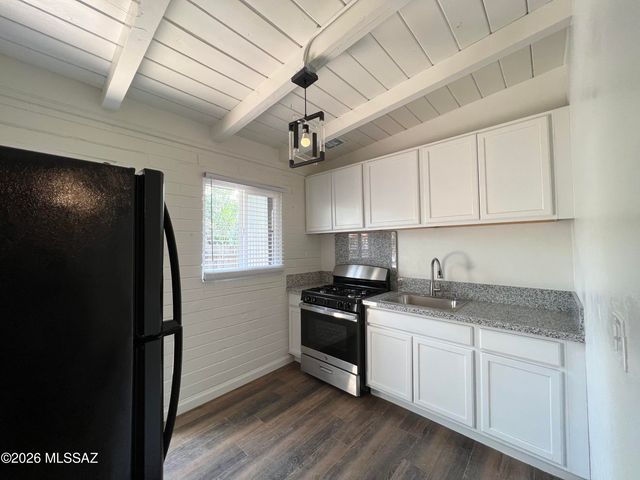 26 E Glenn Street, Tucson, AZ 85705