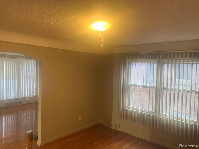 17195 Stoepel Street, Detroit, MI 48221