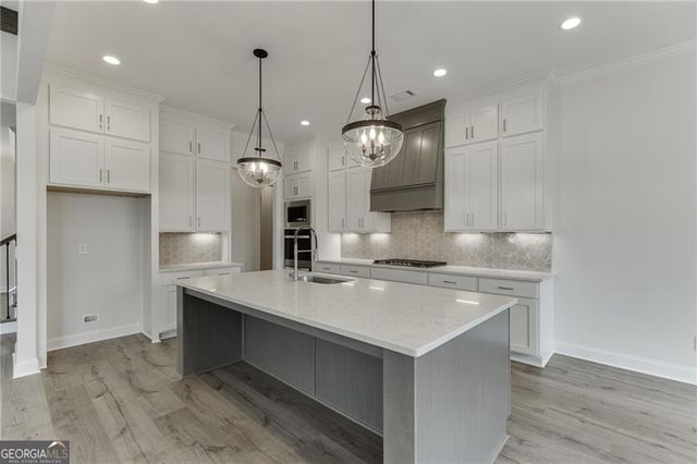 8145 Heardsville Court, Cumming, GA 30028