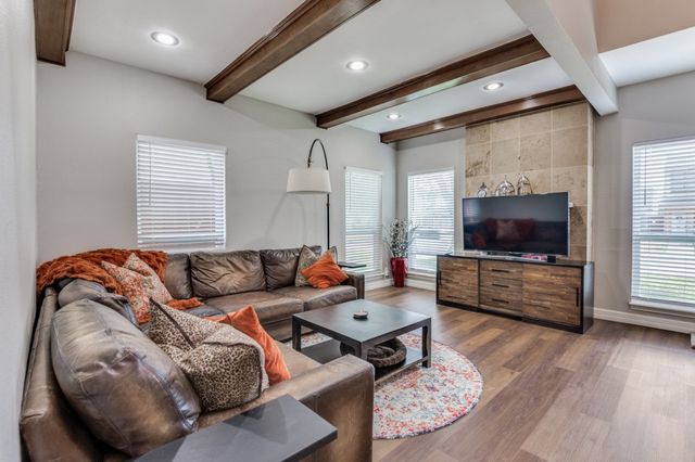 552 Josephine Street, Dallas, TX 75246