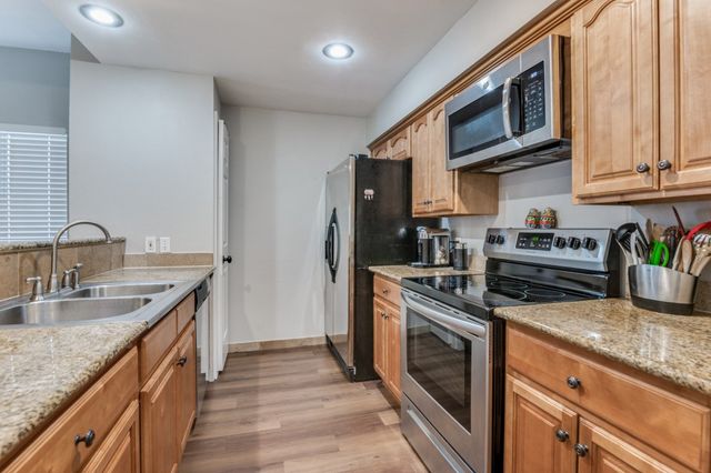 552 Josephine Street, Dallas, TX 75246