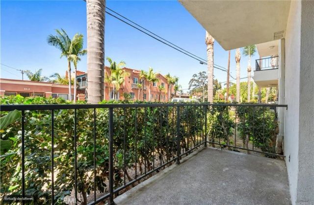 333 Junipero Avenue 1C, Long Beach, CA 90814