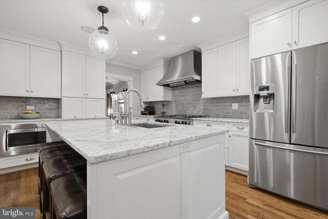 2 BELLEMORE RD, Baltimore, MD 21210
