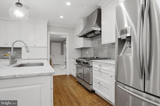 2 BELLEMORE RD, Baltimore, MD 21210