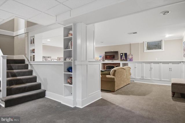 2 BELLEMORE RD, Baltimore, MD 21210