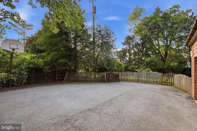 2 BELLEMORE RD, Baltimore, MD 21210