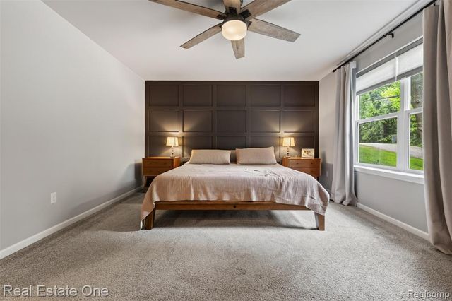 206 S Saint John Road, Highland, MI 48357