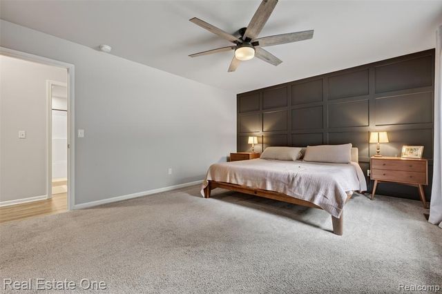 206 S Saint John Road, Highland, MI 48357