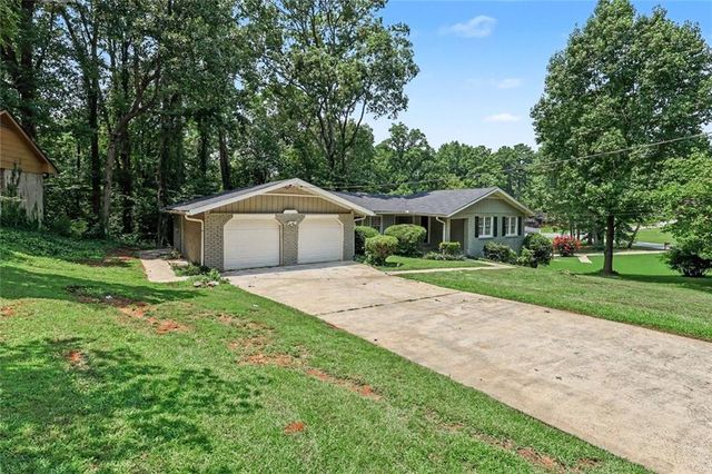 4295 Autumn Hill Drive, Stone Mountain, GA 30083