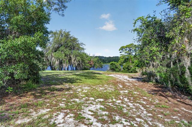 526 CORIANDER ROAD, Deltona, FL 32738