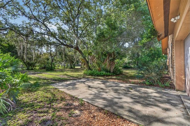 526 CORIANDER ROAD, Deltona, FL 32738