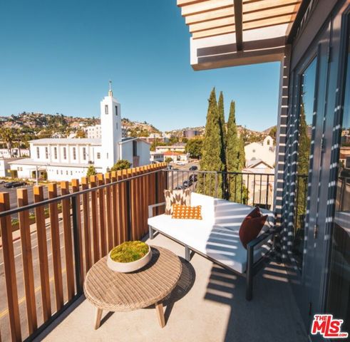 1250 N Fairfax Avenue 411, West Hollywood, CA 90046