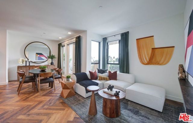 1250 N Fairfax Avenue 411, West Hollywood, CA 90046