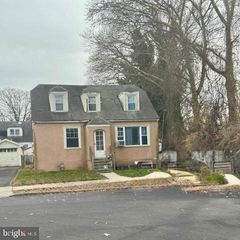 5 MONUMENT AVE, Hamilton, NJ 08619